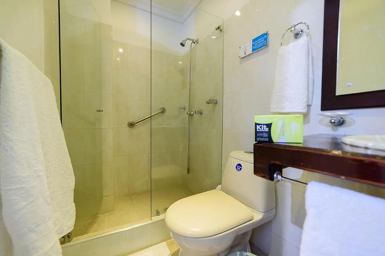 Ayenda 1402 Roosevelt Spa Cali Hotel
